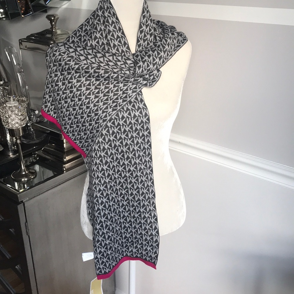 New Michael Kors logo scarf with pink trim!